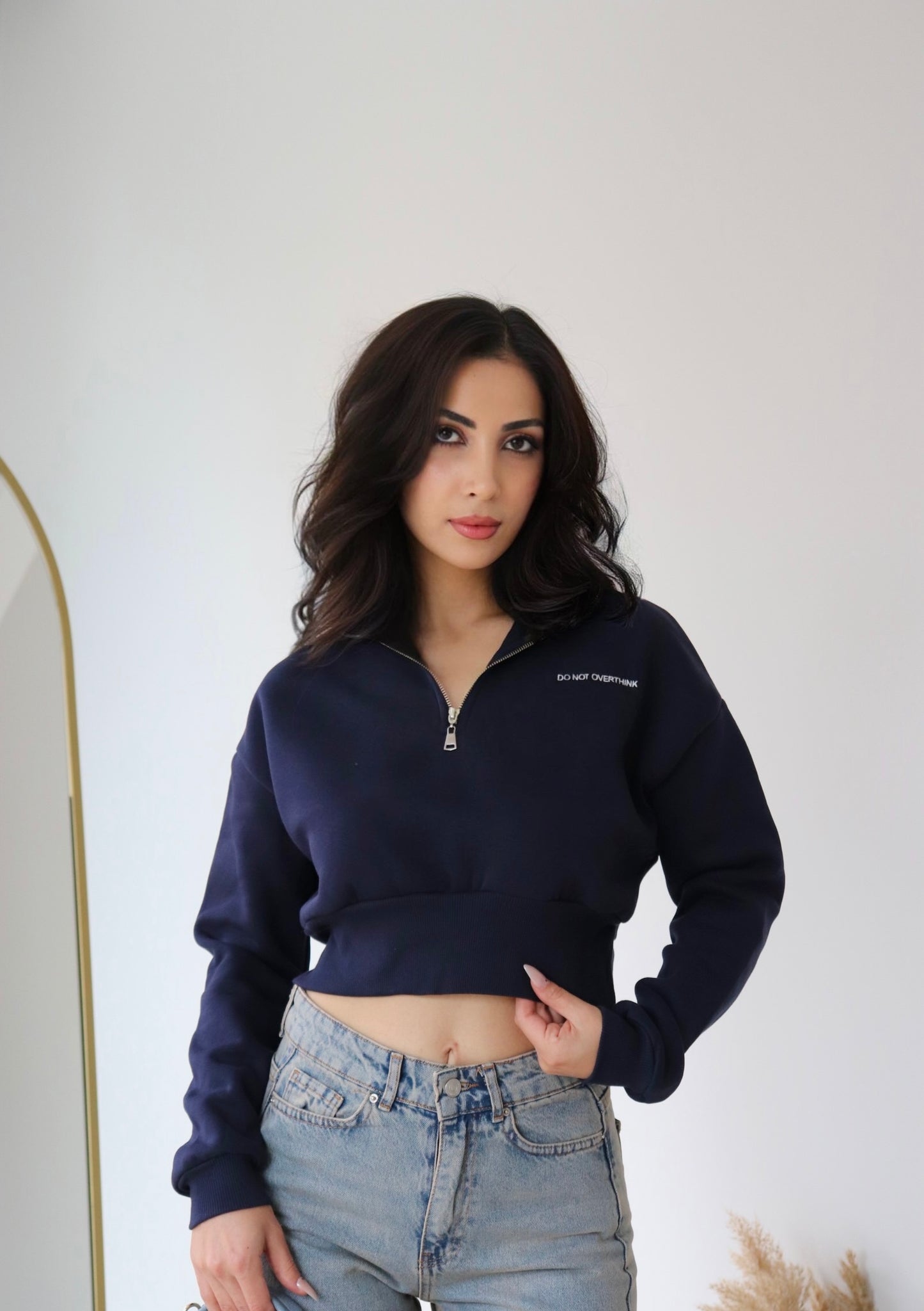 Kadın Overthink Nakışlı Mavi Crop Sweatshirt